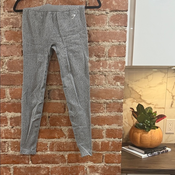 Gymshark Pants - Gymshark Gray Leggings